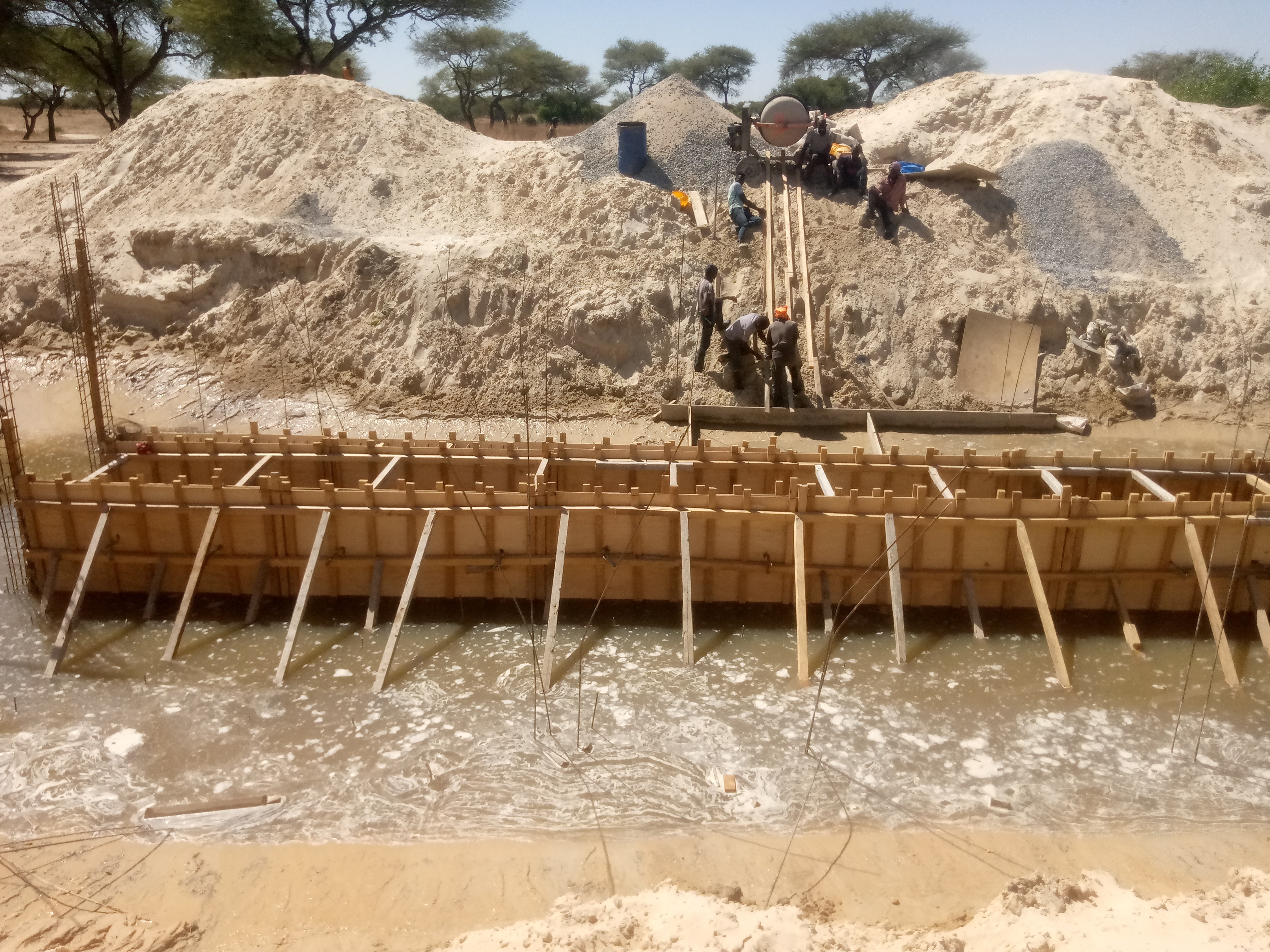 Construction de la Digue